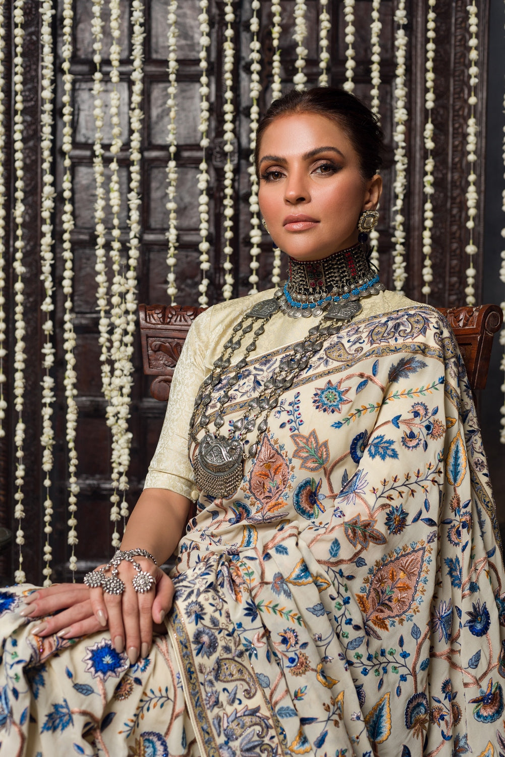 Aafrinish By Niazi Fouzia Aman Off white hand embroidered Kashida Kari Saree Old Havelli