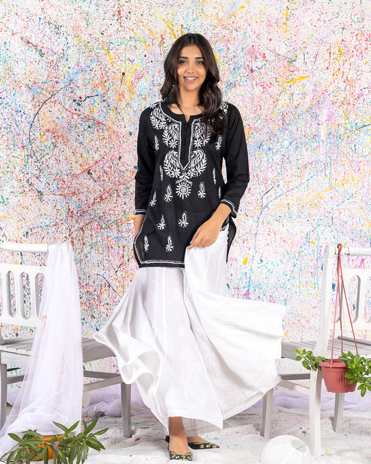Aafrinish Rimen Hassan Black and white short kurti white sharrara splatter painting