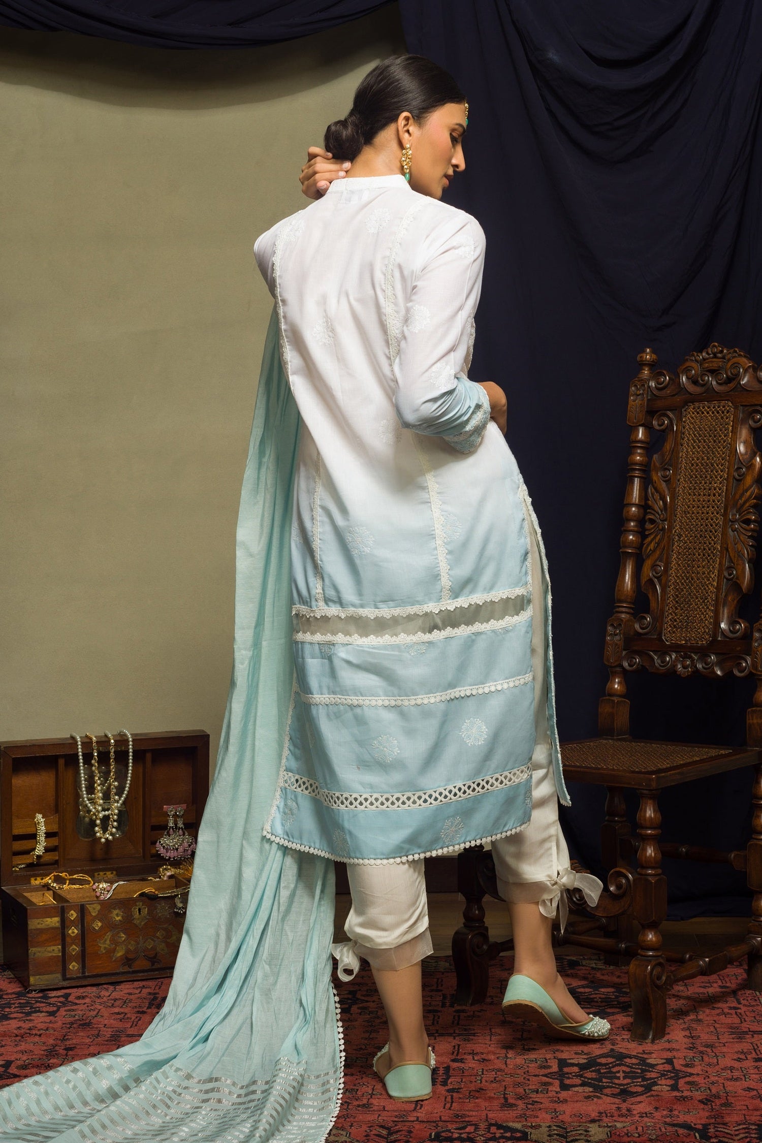 Aafrinish by Niazi Ekra Faiz Elegant Aqua Blue Shaded Chikankari Kurta Nadir Toosy